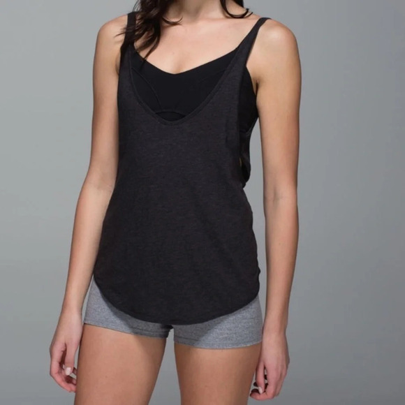 Lululemon Twist & Turn Tank Heathered Charcoal Gray Black Size 8 - Picture 1 of 10